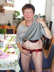 Naughty mature slut gets dirty with whipped cream