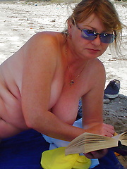 BBW matures and grannies at the beach 222