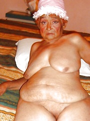 Belly full of Stretchmarks 4